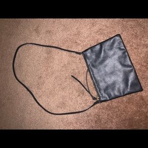 Black crossbody H&M